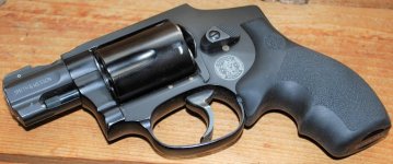 M&P 340, Hogue Bantam (2).jpg