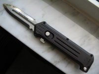 S&W 1600B OTF Auto Knife 003.JPG