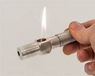 pipe lighter.jpg