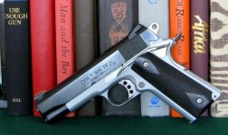 Colt LW Commander .45 2.jpg