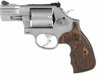 smith_and_wesson_686_performance_center_2_3.jpg