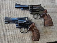 2gunsa.jpg