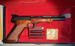 Medalist right side with case key.jpg