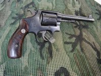 Harry Jarvis gun 007 (1).jpg