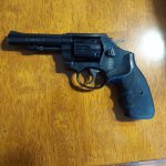 S&W Model 10 L.jpg