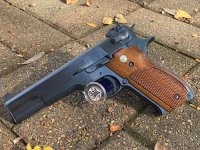 290 Smith & Wesson 52-2.jpg