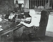 LPD Despatcher Sgt Frank Rhodes - 1938.jpg