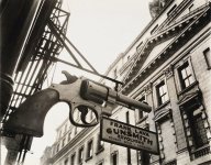 Pic D_Berenice Abott - 1937 MCNY.jpg