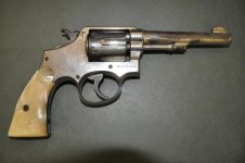 Gun 2 R.jpg