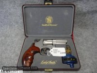 SMITH-and-WESSON-65-6-LADYSMITH-W-BOX_102716891_83434_6796DCC6370DC3D3.jpg