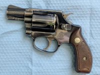 S&W 36 a.jpg