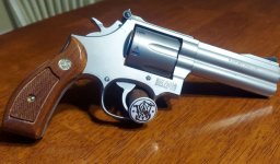 S&W 686 CS-1 right.jpg