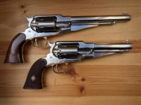 les deux sheriff et 8 pouces reduit PNG.jpg