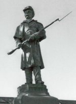 Westfield Civil War monument closeup.jpg