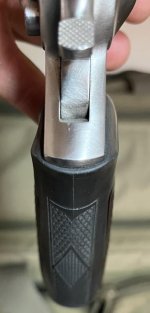 GP100 grip.jpg