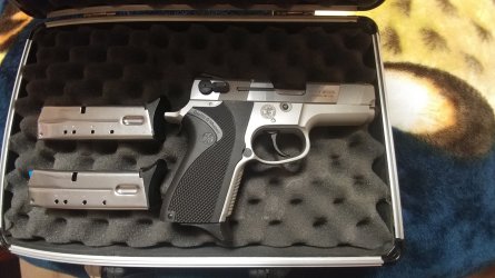 Shorty 40.jpg