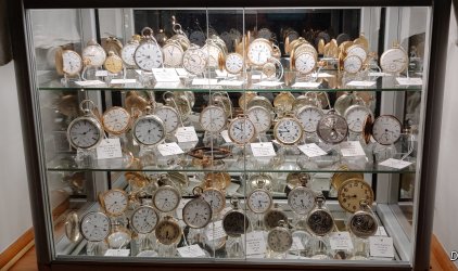 20190115_Pocket Watch Display (2).jpg