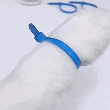 look-at-my-bracelet-that-little-puff.gif