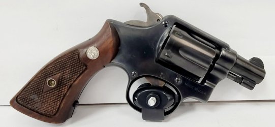 15452714_02_smith_wesson_38_special_revolv_1024.jpg