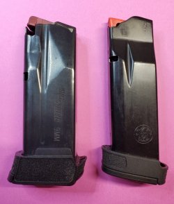 SigP365BG2magsCC.jpg