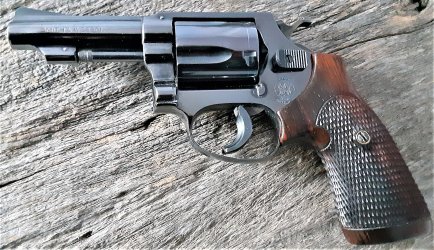 Clara & Frederick Toppan's '64 CS, Steve Herrett's stocks.jpg
