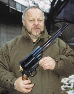Pfeifer-Zeliska .600 Nitro Express Revolver.png