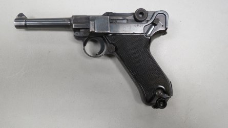 Luger left side.JPG