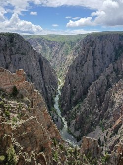 Black-Canyon_from-north-rim-5.jpg