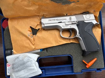S&W 4056TSW1.jpg