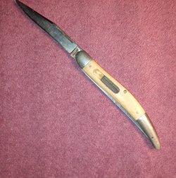 knife1.jpg