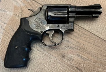 S&W Model 10-5 b sm.jpg