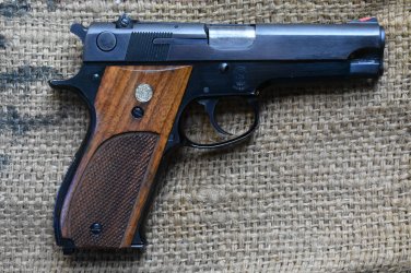 S&W 39 003.jpg