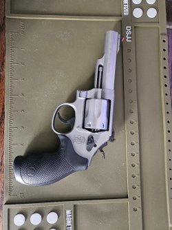 S&W 66-8 1.jpg