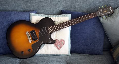 EpiphoneJunior2.jpg