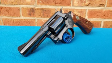 S&W mod 36-1 blue HB 3 inch-02.webp