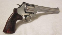 My 44mag. (800x456).jpg