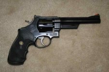 .357 Highway Patrollman Pachmayr Grippers crop.jpg