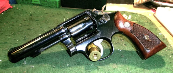 S&W 10-6.webp S&W 10-6.webp