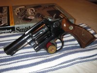S&W M&P pre10 3 in.JPG
