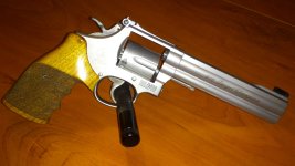 S&W686-4_TC_2s.jpg