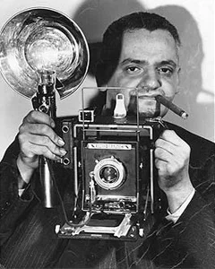 img_weegee_bio.webp