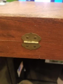 Smith case hinge .webp