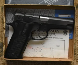 S&W model 59 ~1977 008.webp S&W model 59 ~1977 008.webp
