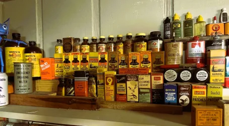 oil cans 1.webp oil cans 1.webp