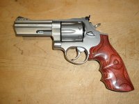 Rosewood grip 1.jpg