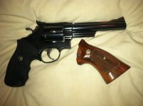 S&W 44 Mag.JPG