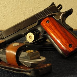 padauk grips 001