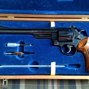 This is another great find at the 2014 November Tulsa show. 29-2  8 3/8" blue.