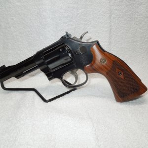 Smith & Wesson 48 7