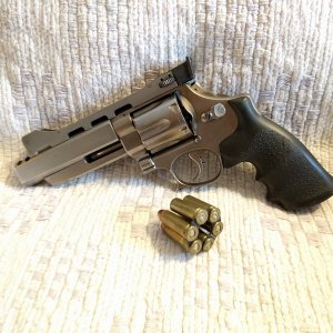 .44 Auto Mag
